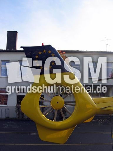 Christopher 8_09.jpg